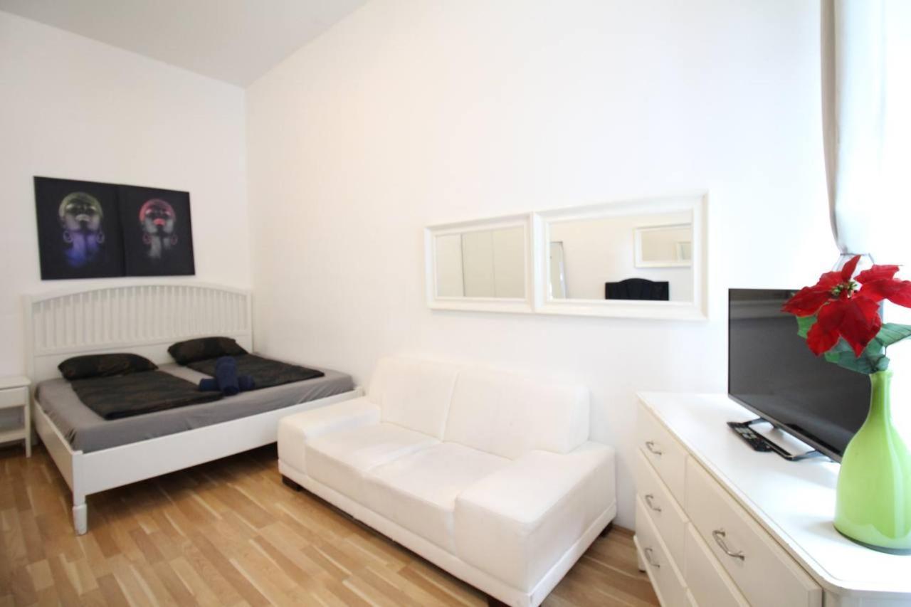 Cozy Studio Lg Apartment Vienna Exterior photo