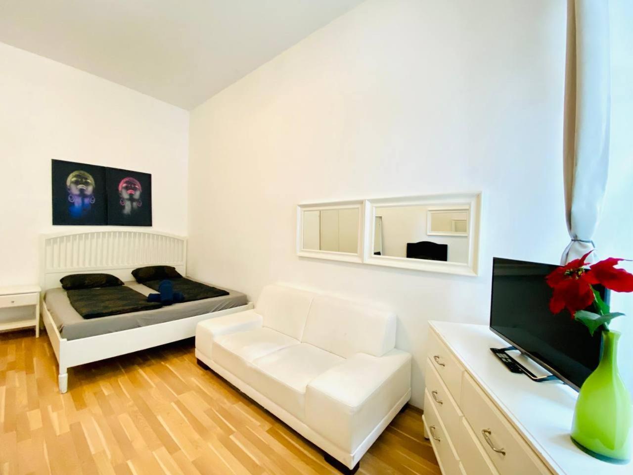 Cozy Studio Lg Apartment Vienna Exterior photo